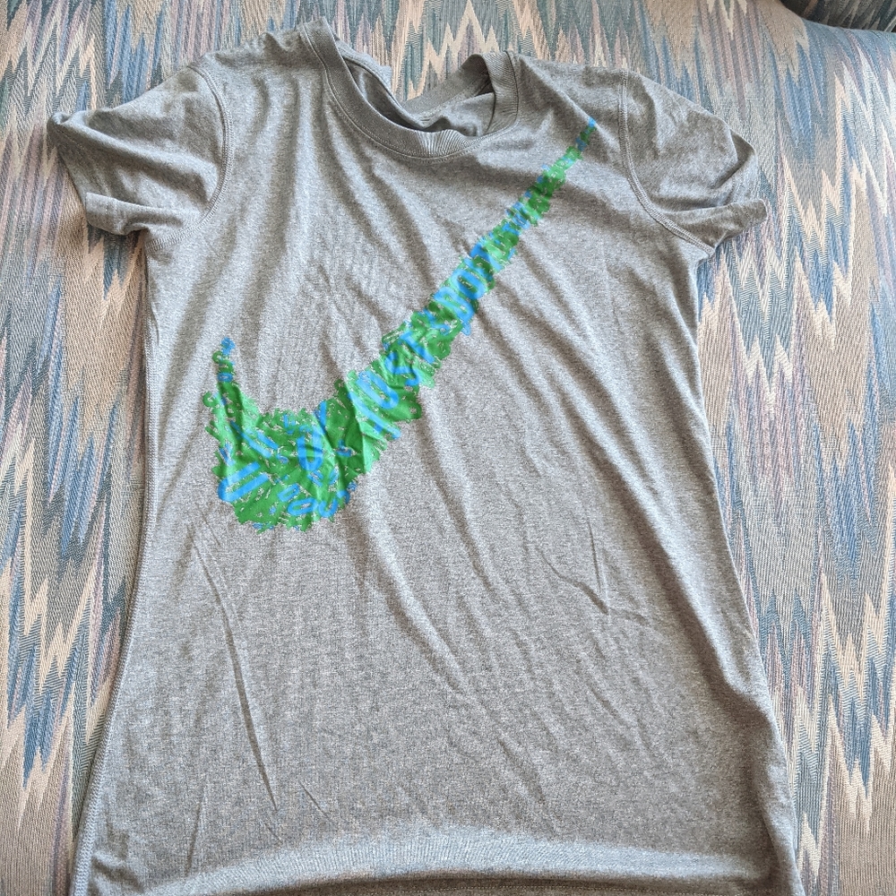 Dri fit Nike small women's tee